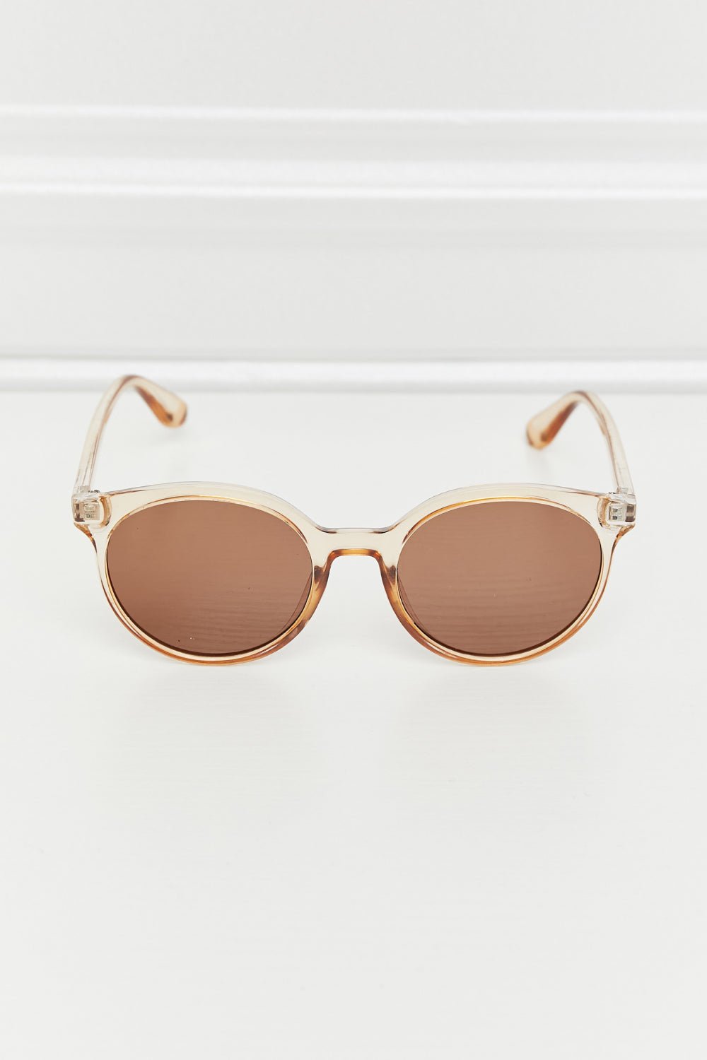 Round Full Rim Polycarbonate Frame Sunglasses - Avek Brand