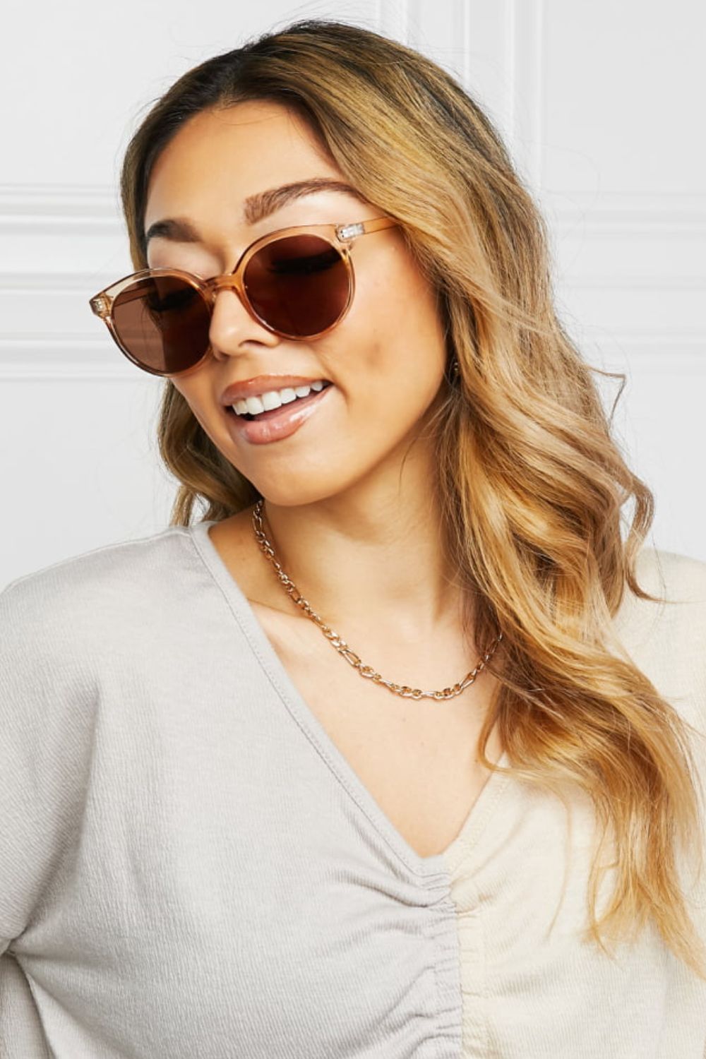 Round Full Rim Polycarbonate Frame Sunglasses - Avek Brand