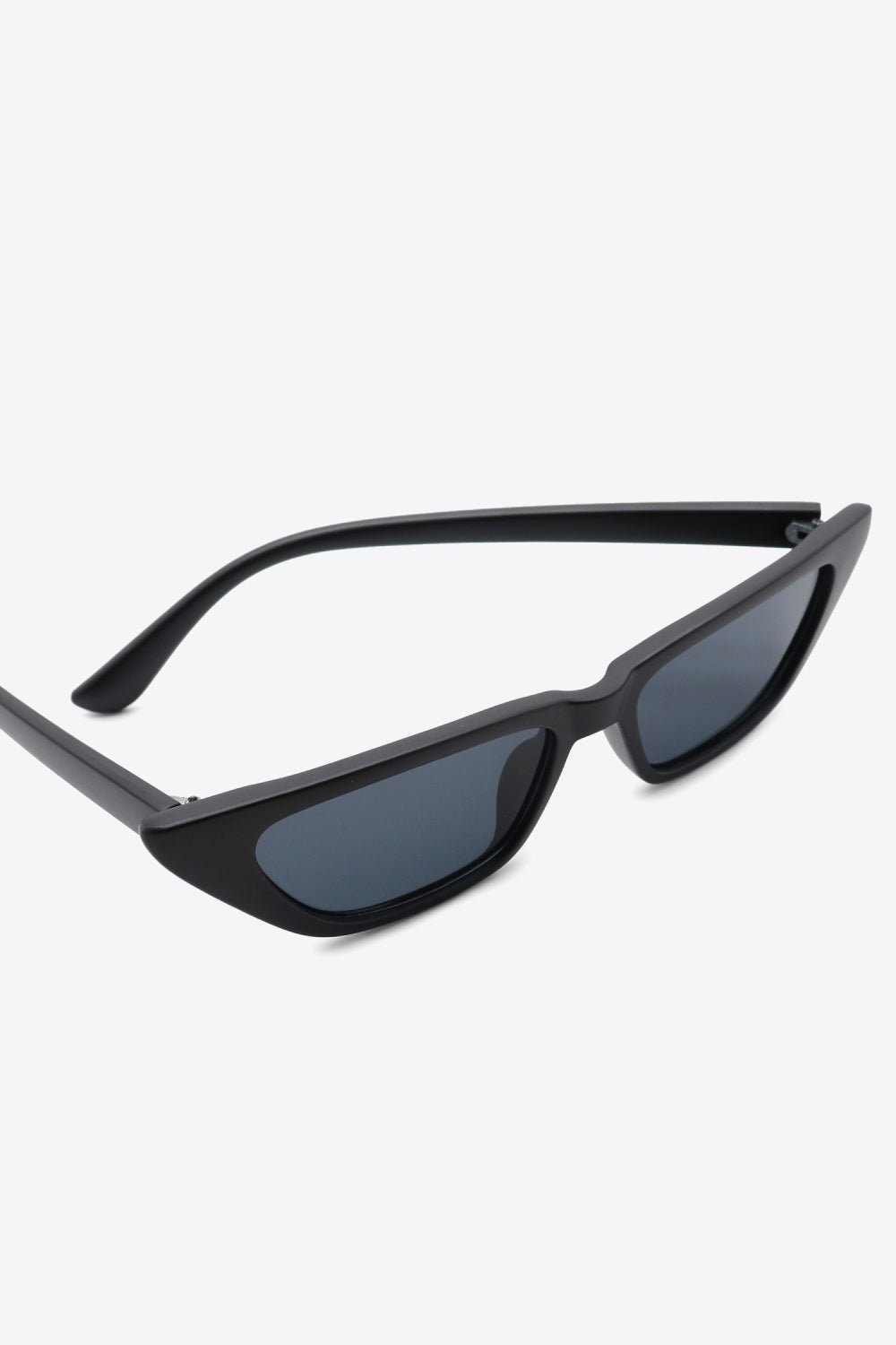 UV400 Polycarbonate Cat Eye Sunglasses - Avek Brand